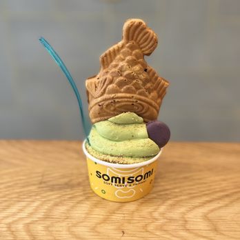 Somisomi - Matcha with Nutella filling with a macaroon - Ice Cream & Frozen Yogurt Near Me - Ontario, California Somisomi - Matcha with Nutella filling with a macaroon - Ice Cream & Frozen Yogurt Near Me - Ontario, California