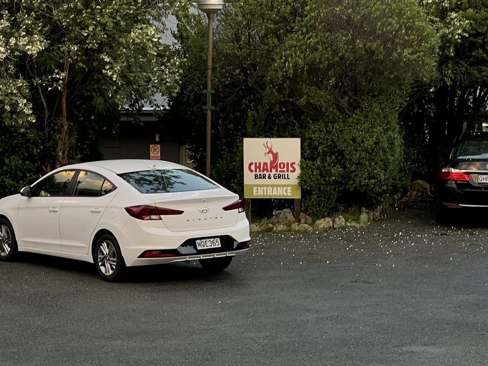 Chamois Bar and Grill