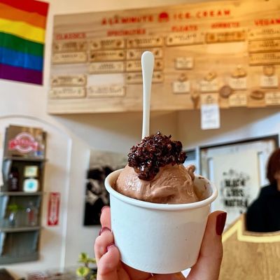 à la Minute Ice Cream by null