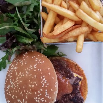 Le Ragueneau - cheeseburger - Tea Rooms Near Me - Paris, 75 Le Ragueneau - cheeseburger - Tea Rooms Near Me - Paris, 75