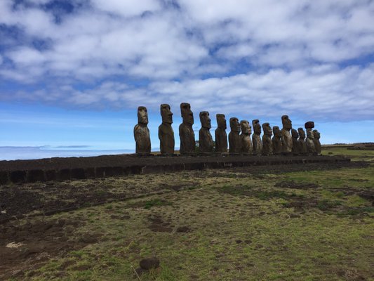 Ahu Tongariki by null