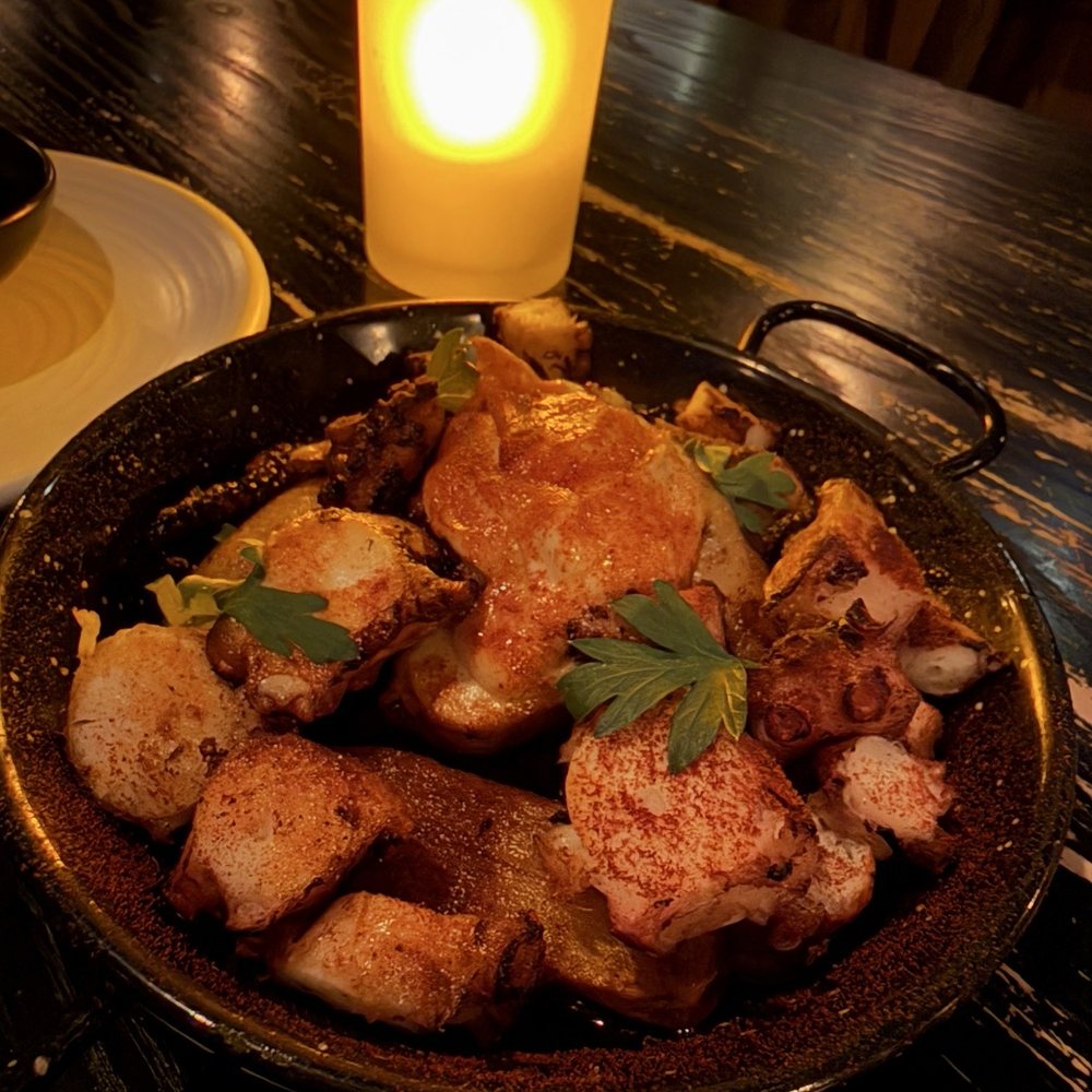 La Bodega - Spanish Near Me - Watertown, Massachusetts