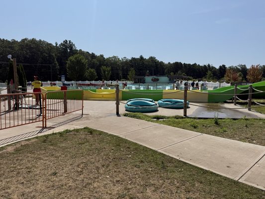 Lake Compounce Amusement & Water Park by null