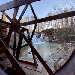McGalliard Falls Park