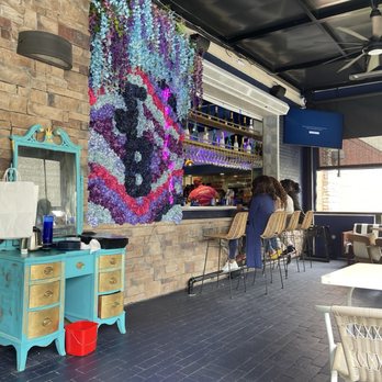 Just Brunch Breakfast Bar - Bar Area - Breakfast & Brunch Near Me - Duluth, Georgia