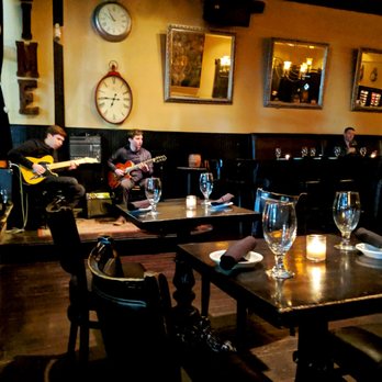 Time - TIME -- chill relaxing Jazzy / Bluesy music early in the evening at HH time, different band plays later - New American Near Me - Philadelphia, Pennsylvania