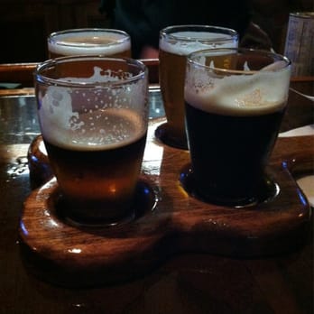Sullivan's Publick House - A flight - Irish Near Me - Pawtucket, Rhode Island