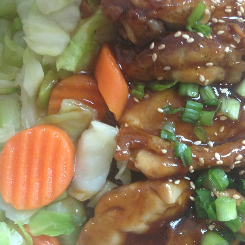 Yoshinoya Redlands - Close up of the Chicken Bowl with Veggies - Japanese Near Me - Redlands, California Yoshinoya Redlands - Close up of the Chicken Bowl with Veggies - Japanese Near Me - Redlands, California