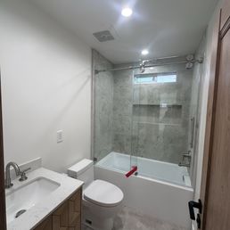 This is my guest bathroom, sliding shower door This is my guest bathroom, sliding shower door