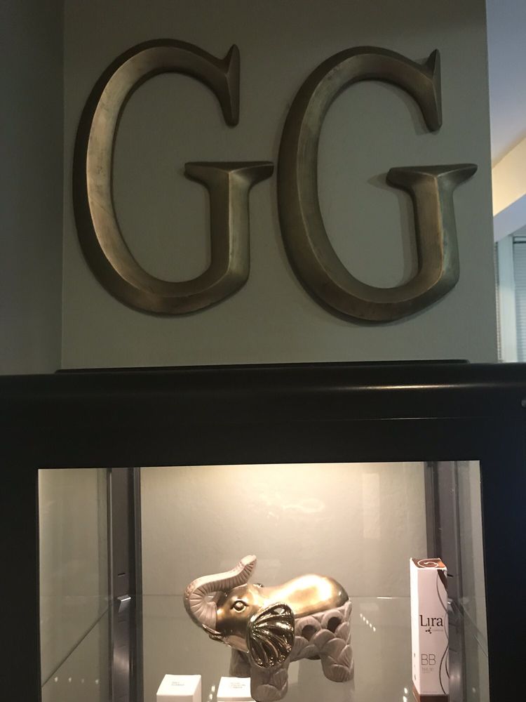 Gigi's Beauty Studio Logo