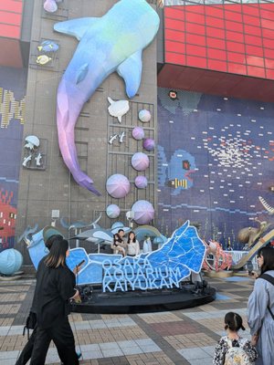 Osaka Aquarium Kaiyukan by null