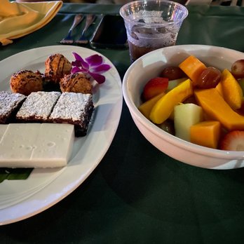Waikiki Starlight Luau - Dessert platter and fresh cut fruit - Performing Arts Near Me - Honolulu, Hawaii Waikiki Starlight Luau - Dessert platter and fresh cut fruit - Performing Arts Near Me - Honolulu, Hawaii
