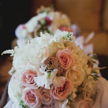 La Jarden Florals - Lake Arrowhead, Ca. Floral Design by La Jarden Florals. Photos by Inner Song Photography - Florists Near Me La Jarden Florals - Lake Arrowhead, Ca. Floral Design by La Jarden Florals. Photos by Inner Song Photography - Florists Near Me