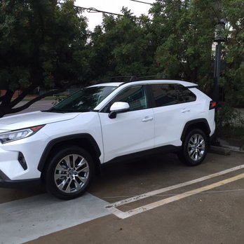 Keyes Toyota - Car Dealers Near Me - Van Nuys, California