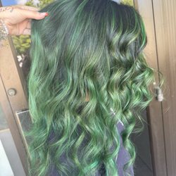 Avanti Salon