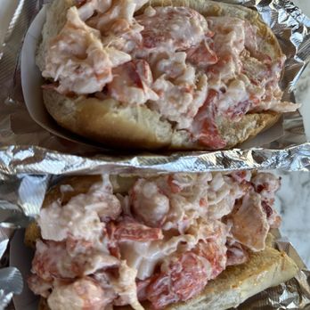 James Hook & Co - Sweet and tender, yum. This was the large lobster roll with mayo, so the lobster meat was chilled which was perfect on a hot day. - Seafood Near Me - Boston, Massachusetts James Hook & Co - Sweet and tender, yum. This was the large lobster roll with mayo, so the lobster meat was chilled which was perfect on a hot day. - Seafood Near Me - Boston, Massachusetts