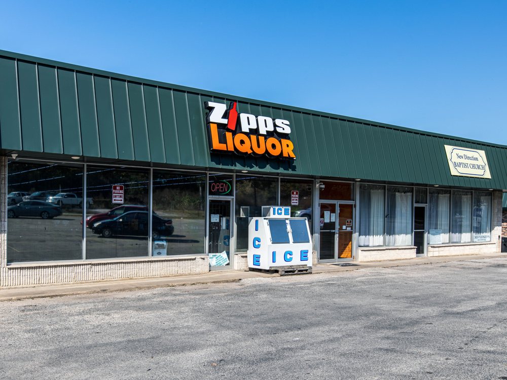ZIPPS LIQUOR Updated June 2024 14 Photos 116 S Front St