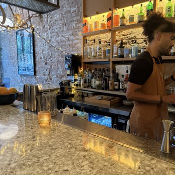 Lingo - Bar - New American Near Me - Brooklyn, New York