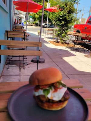 Piccone’s Corner by null