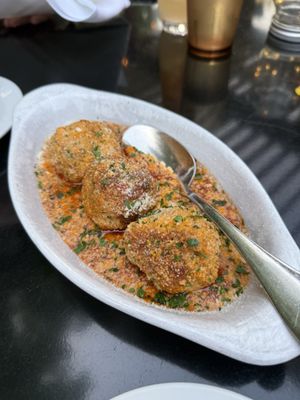 Mucci's Italian by null