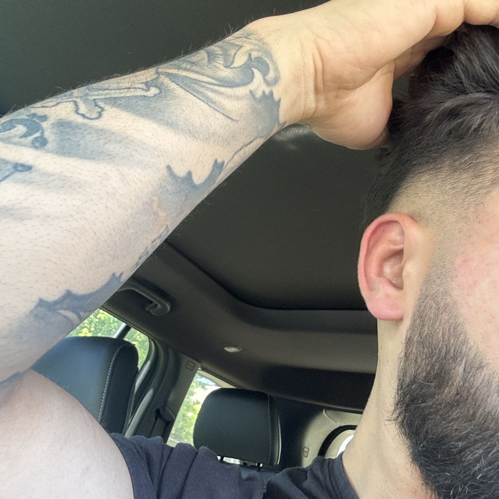 Tony C's Hair Styling - Barbers Near Me - Dearborn, Michigan Tony C's Hair Styling - Barbers Near Me - Dearborn, Michigan