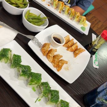 Traviesushi - We got gyoza edamame and 7 mares udon and veggie roll .. 100% recommend - Sushi Bars Near Me - Los Angeles, California Traviesushi - We got gyoza edamame and 7 mares udon and veggie roll .. 100% recommend - Sushi Bars Near Me - Los Angeles, California