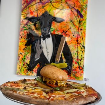 Twisted Sheep Pizza and Brew - The Smash Burger Pizza - Pizza Near Me - Naples, Florida Twisted Sheep Pizza and Brew - The Smash Burger Pizza - Pizza Near Me - Naples, Florida