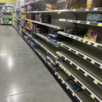 Dollar General - empty shelves in a grocery store - Discount Store Near Me - Crawfordville, Florida