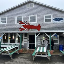 Sunrise Seafoods - Store front on a gray Thursday.