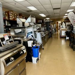 Desert Fireplaces & BBQ's - Inside the store.
