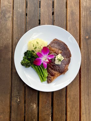 DelToro Steak Truck by null