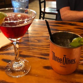 Harp And Hound - Ogden's Metropolitan and Champagne Mule - Bars Near Me - Ogden, Utah