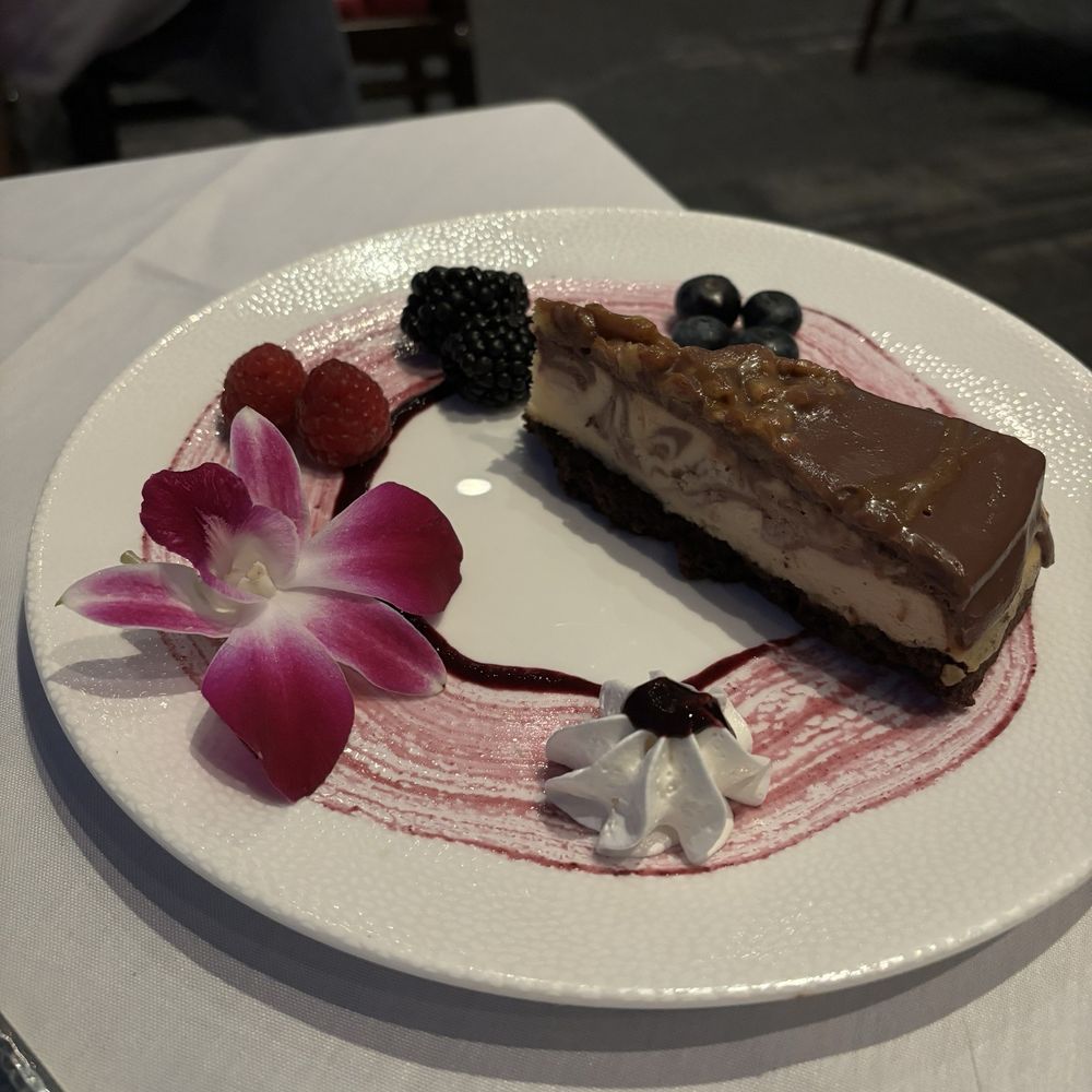 Watermark Fallsview Dining - Turtle cheesecake - Canadian (New) Near Me - Niagara Falls, Ontario Watermark Fallsview Dining - Turtle cheesecake - Canadian (New) Near Me - Niagara Falls, Ontario