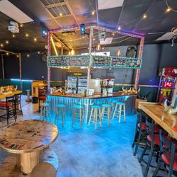 Jack Axe Entertainment - Bar. 17 drinks on tap.