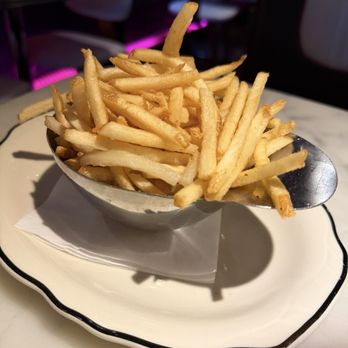 Deville Dinerbar - Frites /  French Fries - Diners Near Me - Montreal, Quebec