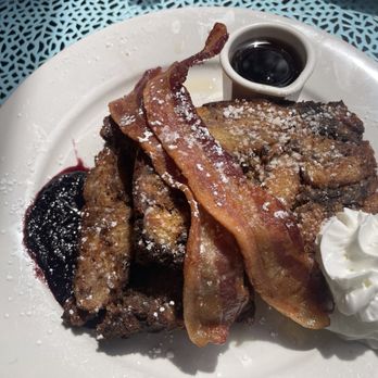 Winkel - Deep fried, Bread pudding French toast with candied bacon - Breakfast & Brunch Near Me - Philadelphia, Pennsylvania Winkel - Deep fried, Bread pudding French toast with candied bacon - Breakfast & Brunch Near Me - Philadelphia, Pennsylvania