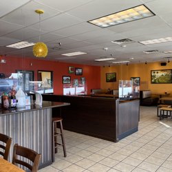 Noodles Pho U - Interior