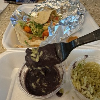 Bodegas Taco Shop - Refried beans - Mexican Near Me - Houston, Texas