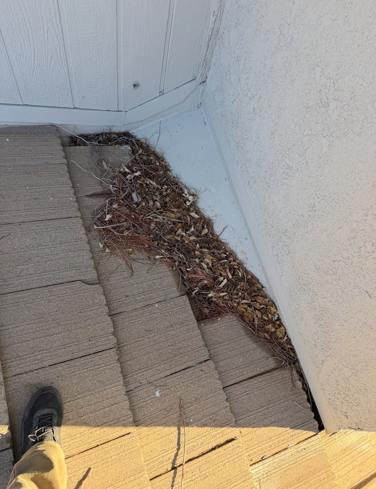 Slide of M&M Elite Roofing