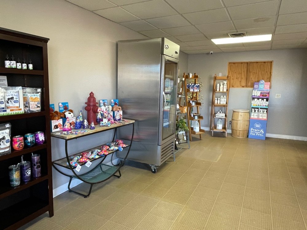 STUBBY’S DOG WASH & GROOMING SALON - 68 Photos & 79 Reviews - 1565 York Rd, Colorado Springs, CO STUBBY’S DOG WASH & GROOMING SALON - 68 Photos & 79 Reviews - 1565 York Rd, Colorado Springs, CO