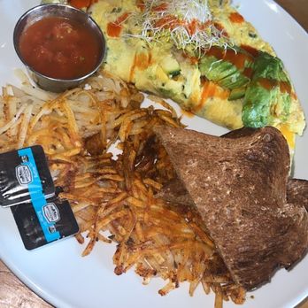 Swami's Café Oceanside - Veggie Rama Omelet - Breakfast & Brunch Near Me - Oceanside, California