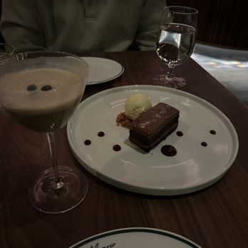 Memoir - chocolate torte dessert and espresso martini - American Near Me - Omaha, Nebraska Memoir - chocolate torte dessert and espresso martini - American Near Me - Omaha, Nebraska