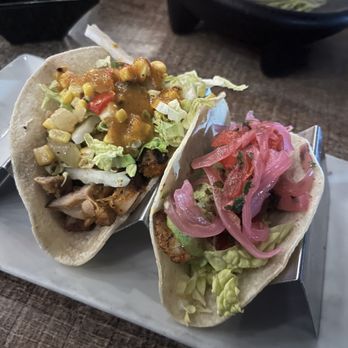 Flying Iguana - flying fish and junkyard taco - Latin American Near Me - Neptune Beach, Florida