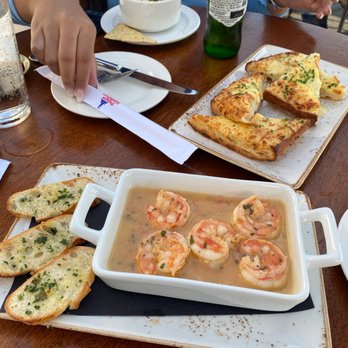 Parkers' Lighthouse - Shrimp Scampi, cheesy garlic bread, & New England Clam Chowder - Seafood Near Me - Long Beach, California Parkers' Lighthouse - Shrimp Scampi, cheesy garlic bread, & New England Clam Chowder - Seafood Near Me - Long Beach, California