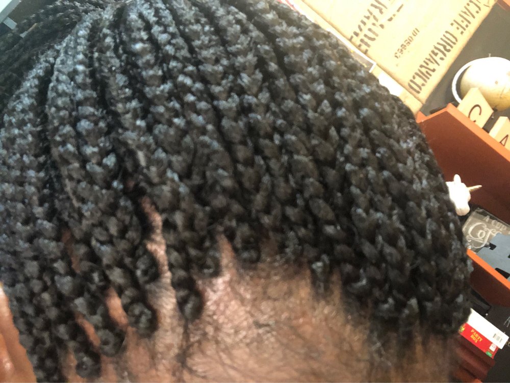 DIANA’S AFRICAN HAIR BRAIDING & ACCESSORY BOUTIQUE Hair Salons 401B