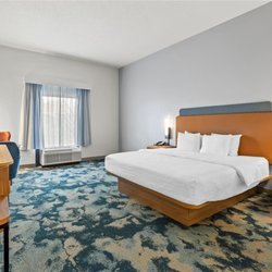 Hampton Inn Carrollton - Guest room