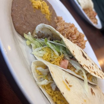 Su Casa Cafe - Taco platter - New Mexican Cuisine Near Me - Sinclair, Wyoming Su Casa Cafe - Taco platter - New Mexican Cuisine Near Me - Sinclair, Wyoming