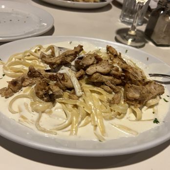 Prima Pasta Restaurant - Chicken Alfredo - Italian Near Me - Houston, Texas Prima Pasta Restaurant - Chicken Alfredo - Italian Near Me - Houston, Texas