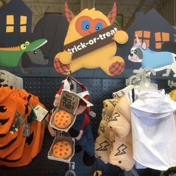 Petco - Petco Pet costumes - Pet Stores Near Me - Aurora, Colorado Petco - Petco Pet costumes - Pet Stores Near Me - Aurora, Colorado
