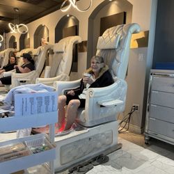Envious Nail Bar - My 92! Years young Mom! Finally we have our new spot for all things nails!!!!  Feeling blessed to have found this!